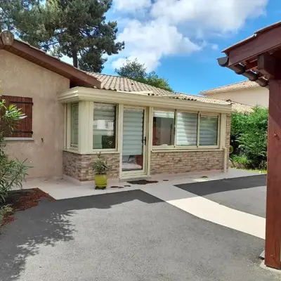 Maison familiale avec jardin