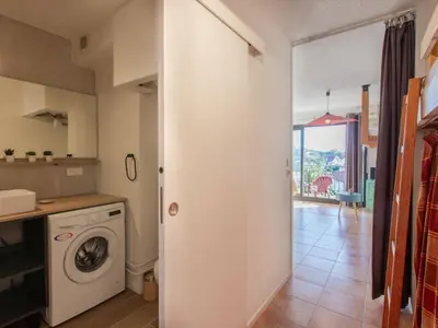 Cuisine ou kitchenette dans l'établissement Apartment Le Grand Large by Interhome