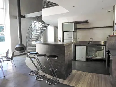 Cuisine ou kitchenette dans l'établissement Holiday Home LA FORGE by Interhome
