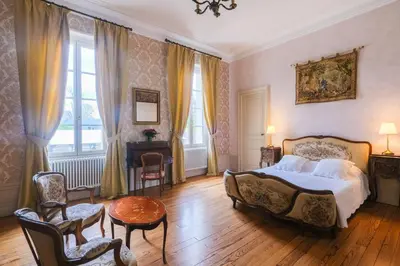 Un ou plusieurs lits dans un hébergement de l'établissement Château Belle Epoque - Chambres d'Hôtes & Gîtes
