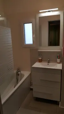 Salle de bains dans l'établissement Appartement à deux pas de l ocean
