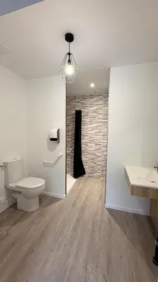 Salle de bains dans l'établissement Hôtel Paris Madrid