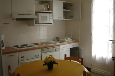 Cuisine ou kitchenette dans l'établissement Villa Etche Xuria