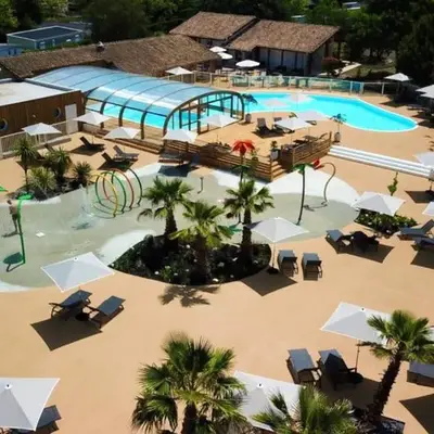 Maison accueillante à Biscarrosse avec piscine et jardin