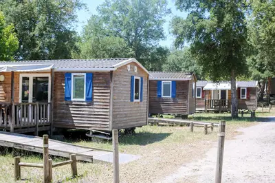 Bâtiment de le camping