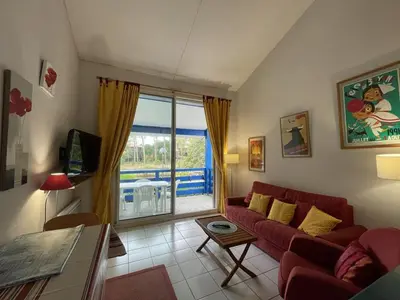 Télévision ou salle de divertissement dans l'établissement T2 Mezzanine pour 4 pers. avec Piscine à Soustons - FR-1-379-110