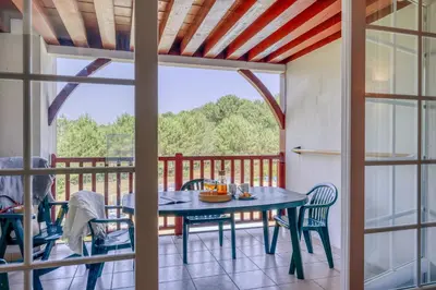 Balcon ou terrasse dans l'établissement Résidence Pierre & Vacances Le Domaine de Gascogne
