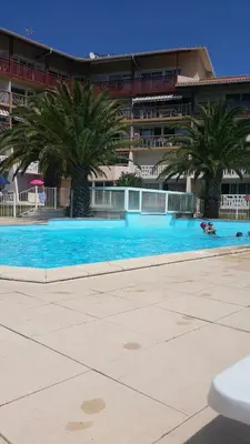 Piscine de l'établissement Le Boucanier ou située à proximité