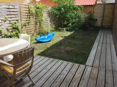 Jardin de l'établissement agréableT2