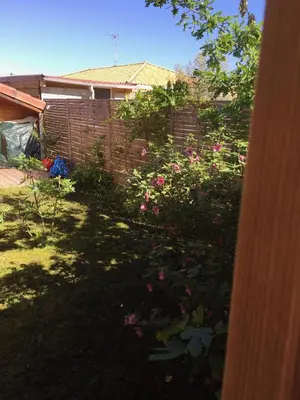 Jardin de l'établissement agréableT2