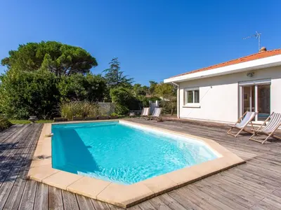 Piscine de l'établissement Holiday Home Ile de France by Interhome ou située à proximité