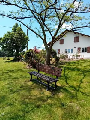 Jardin de l'établissement La maison de pescate