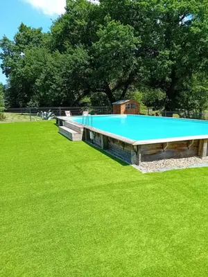 Piscine de l'établissement La maison de pescate ou située à proximité