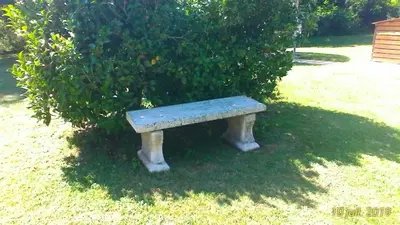 Jardin de l'établissement Le Clos des Palombes WIFI CLIMATISATION