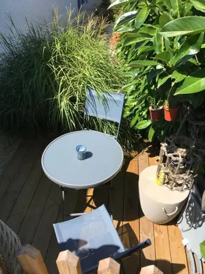 Jardin de l'établissement PETIT STUDIO de L'ERMITAGE