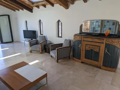 Télévision ou salle de divertissement dans l'établissement La Grange d'Hardy