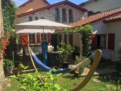 Jardin de l'établissement Entre Pays Basque et Béarn