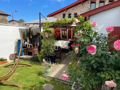 Jardin de l'établissement Entre Pays Basque et Béarn