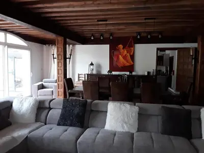 Coin salon dans l'établissement maison d'hôtes labastide