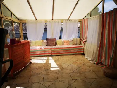 Coin salon dans l'établissement VILLA FLEUR DES PINS 6 PERSONNES 140m2 PETIT NICE