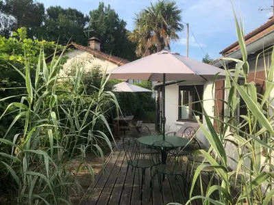 Jardin de l'établissement Villa Orcas