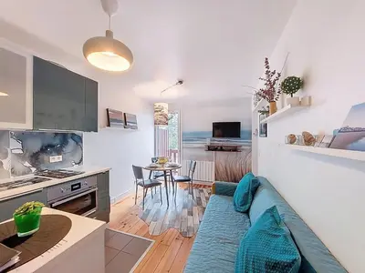 Cuisine ou kitchenette dans l'établissement Apartment la Pergola-2 by Interhome