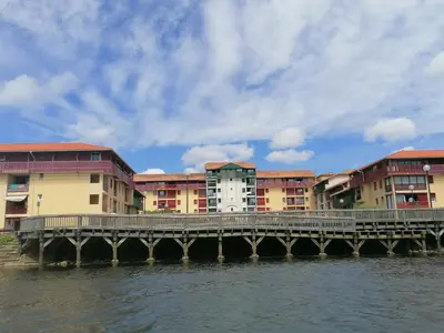 Vue sur la rivière ou le fleuve situé(e) à proximité de l'appartement