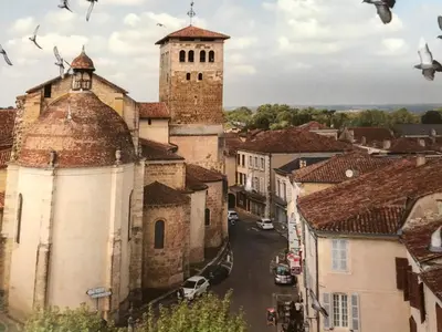 Quartier de le séjour chez l'habitant ou autre quartier proche