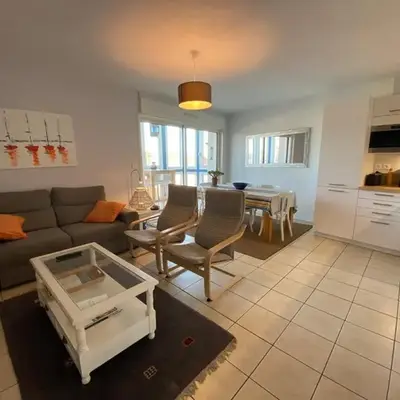 Appartement lumineux 3 chambres à 400m des plages avec parking et WIFI - FR-1-413-113