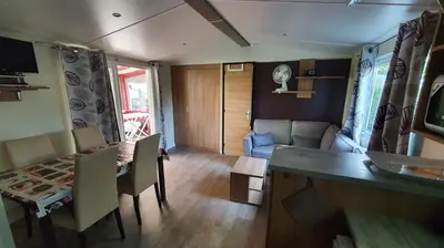 Télévision ou salle de divertissement dans l'établissement 3 chambres mimizan gastes biscarrosse camping siblu
