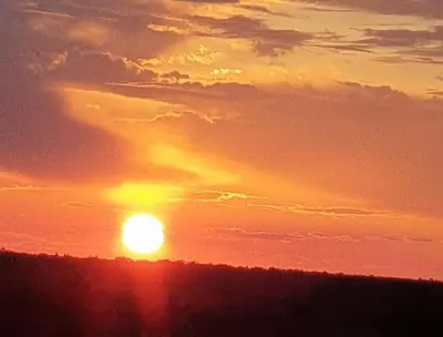 Lever ou coucher de soleil vu de le camping ou à proximité