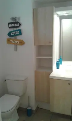 Salle de bains dans l'établissement T2 Turquoise Ondres plage avec piscine et tennis
