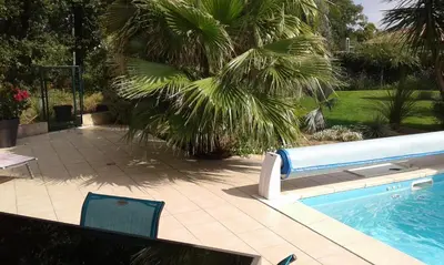 Piscine de l'établissement Gite T2 Tarnos avec piscine ou située à proximité
