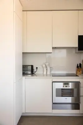 Cuisine ou kitchenette dans l'établissement Vue superbe sur l’océan, la plage à vos pieds !