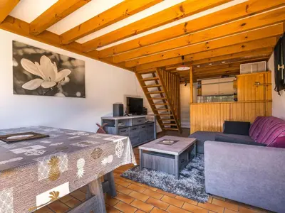 Coin salon dans l'établissement Maison T3, jardinet clos, proche lac de Biscarrosse, 4/5 pers, au calme et parking inclus - FR-1-521-33