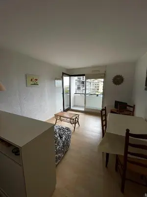 Coin salon dans l'établissement Réf 543, Seignosse Océan, Appartement avec aperçu Mer, à 150m de la plage, 4 personnes