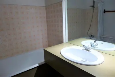 Salle de bains dans l'établissement Réf 543, Seignosse Océan, Appartement avec aperçu Mer, à 150m de la plage, 4 personnes