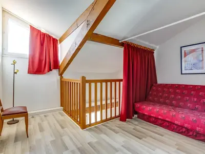 Coin salon dans l'établissement Duplex à Biscarrosse Plage pour 4 pers., proche océan, balcon et équipements complets - FR-1-521-77