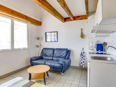 Cuisine ou kitchenette dans l'établissement Duplex à Biscarrosse Plage pour 4 pers., proche océan, balcon et équipements complets - FR-1-521-77