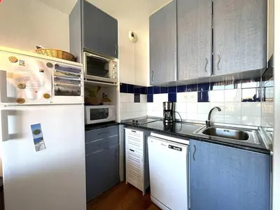 Cuisine ou kitchenette dans l'établissement T3 Duplex avec Terrasse - Animaux Acceptés - Piscine - FR-1-379-115