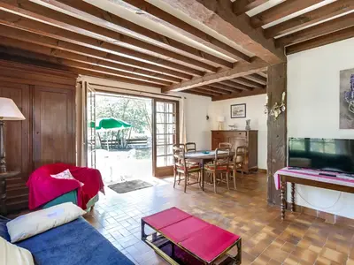 Télévision ou salle de divertissement dans l'établissement Maison Landaise à 6 Pers., 3 Ch., Jardin Clos, Proche Plages & Commerces - FR-1-521-80