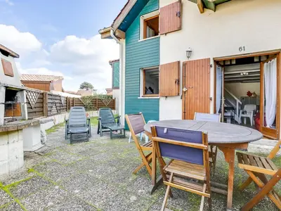 Balcon ou terrasse dans l'établissement Biscarrosse Plage, maison T3 avec jardin, animaux admis, à 400m de la mer! - FR-1-521-107