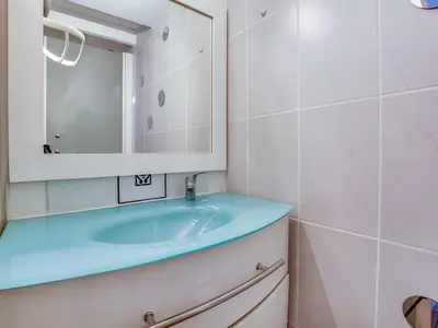 Salle de bains dans l'établissement Biscarrosse Plage, maison T3 avec jardin, animaux admis, à 400m de la mer! - FR-1-521-107