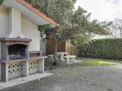 Jardin de l'établissement Maison confortable à Biscarrosse Plage, 6 pers, proche centre et plages - FR-1-521-108