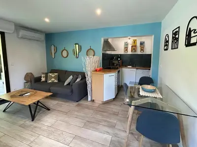 Coin salon dans l'établissement Villa patio terrasse privative océan 10 min a pied