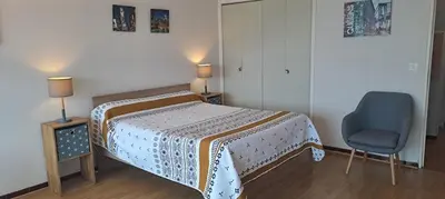 Un ou plusieurs lits dans un hébergement de l'établissement Appartement T1 central pour cures courts séjours