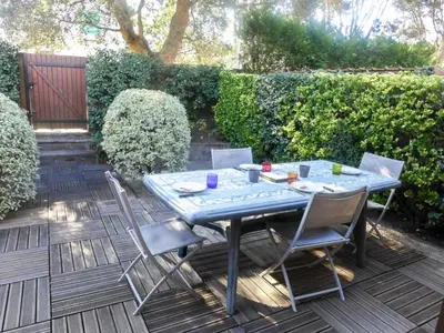 Jardin de l'établissement Holiday Home lotissement Les Rives de Capbreton by Interhome
