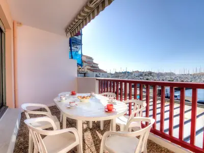 Balcon ou terrasse dans l'établissement Apartment Le Grand Pavois by Interhome