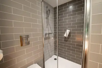 Salle de bains dans l'établissement Holiday Inn Express - Arcachon - La Teste by IHG
