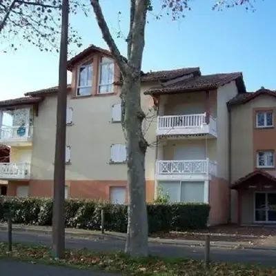 Appartement T2 ocean location avec terrasse et parking privé 200mde la plage